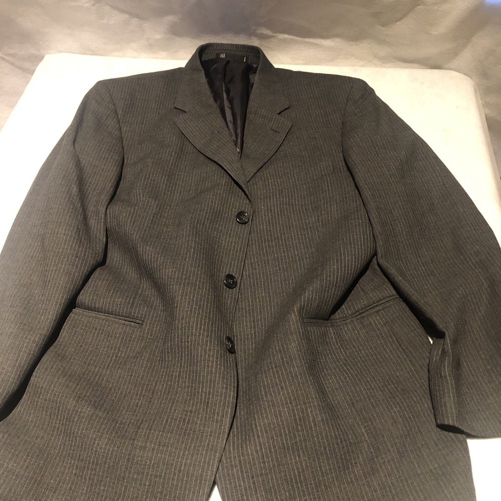 Emanuel Ungaro‎ Sport Coat 100% Wool Size 46R 40W Gray Pin Stripe Dress Holidays